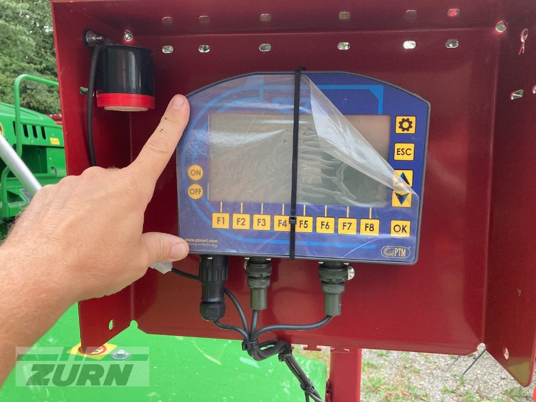 Futtermischwagen of the type Strautmann Verti-Mix 1801 Double Höhe nur, Neumaschine in Kanzach (Picture 10)