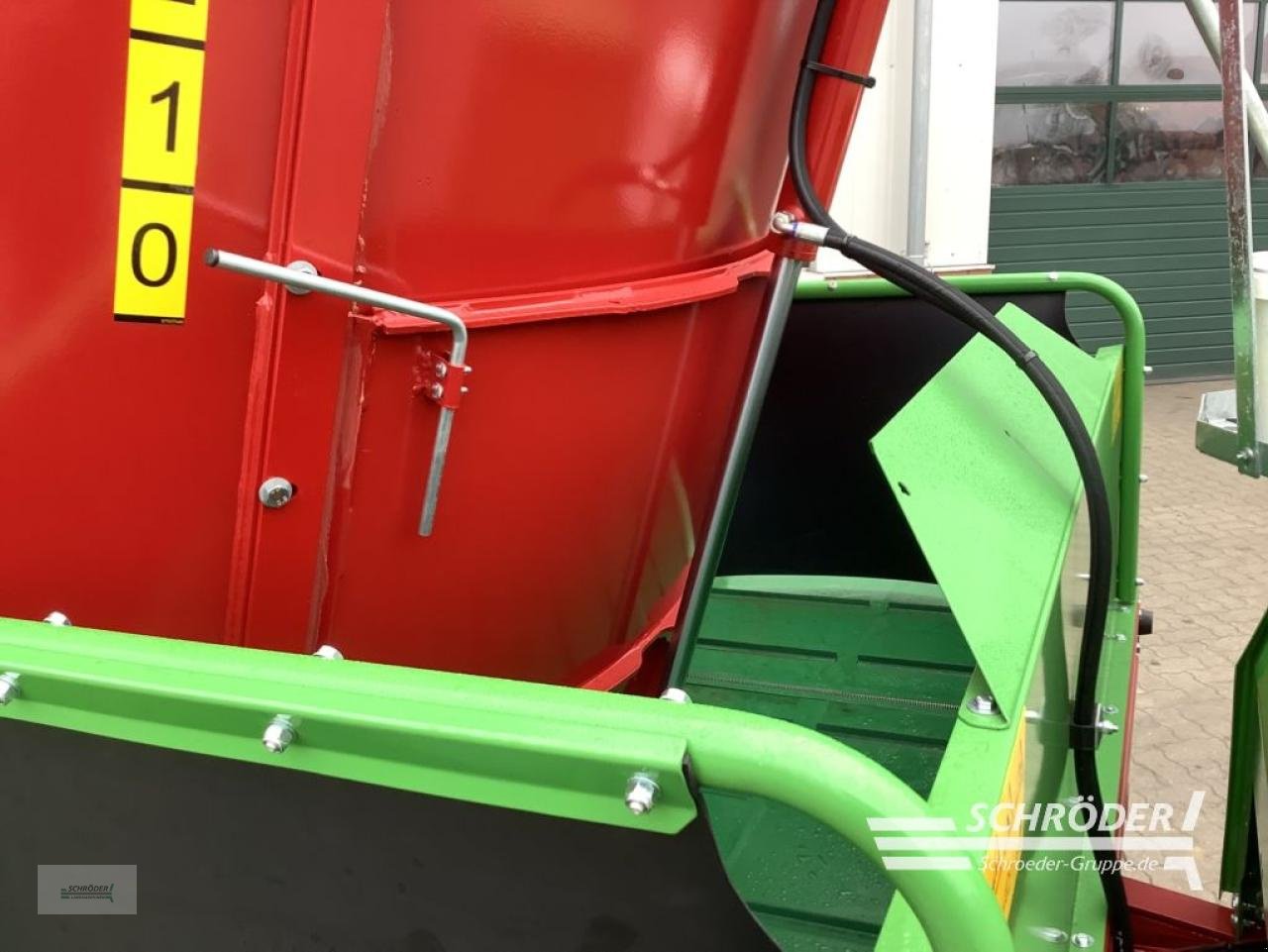 Futtermischwagen of the type Strautmann VERTI MIX 1801 DOUBLE, Neumaschine in Westerstede (Picture 7)