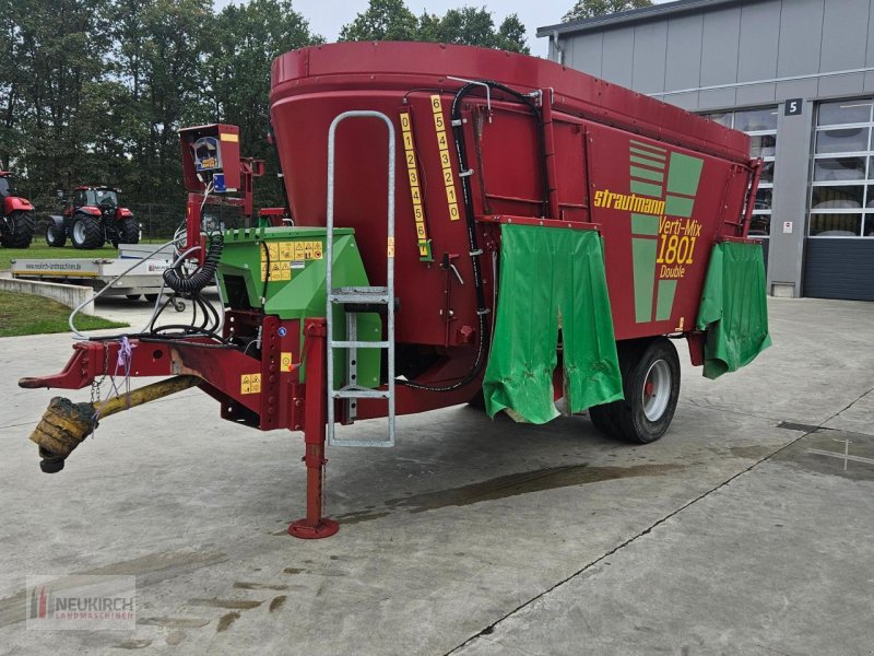 Futtermischwagen des Typs Strautmann Verti-Mix 1801 Double, Gebrauchtmaschine in Delbrück-Westenholz (Bild 1)