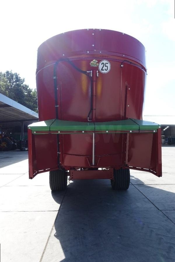 Futtermischwagen des Typs Strautmann Verti-Mix 2401 Double 21.5m³, Gebrauchtmaschine in Sorée (Bild 2)