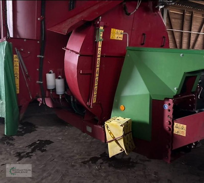 Futtermischwagen typu Strautmann Verti-MIx 2401 Double mit Strohgebläse vorne, Gebrauchtmaschine v Prüm-Dausfeld (Obrázek 4)