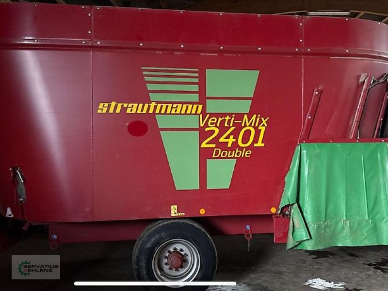 Futtermischwagen typu Strautmann Verti-MIx 2401 Double mit Strohgebläse vorne, Gebrauchtmaschine v Prüm-Dausfeld