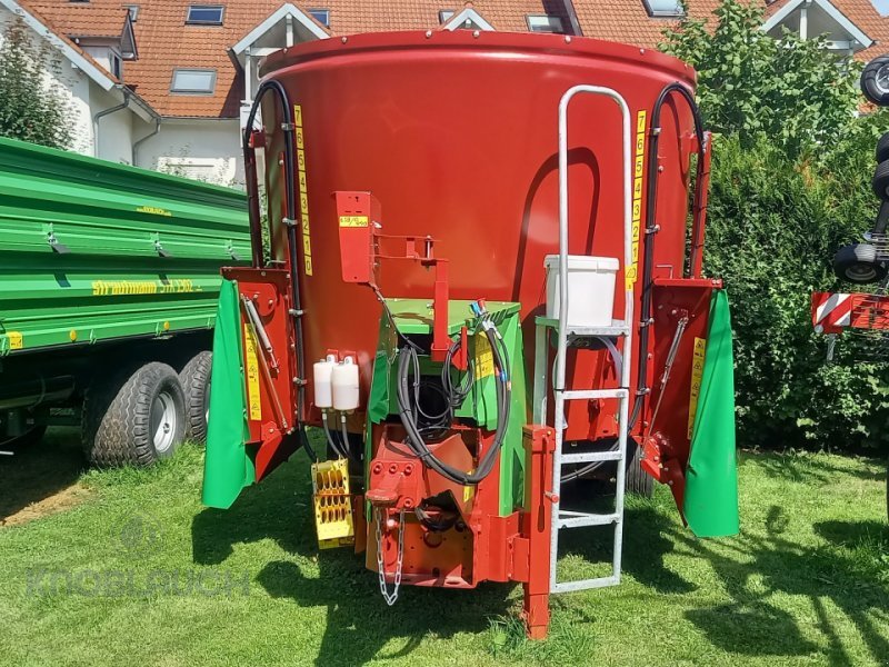 Futtermischwagen of the type Strautmann Verti-Mix 2401 Double, Neumaschine in Wangen (Picture 2)