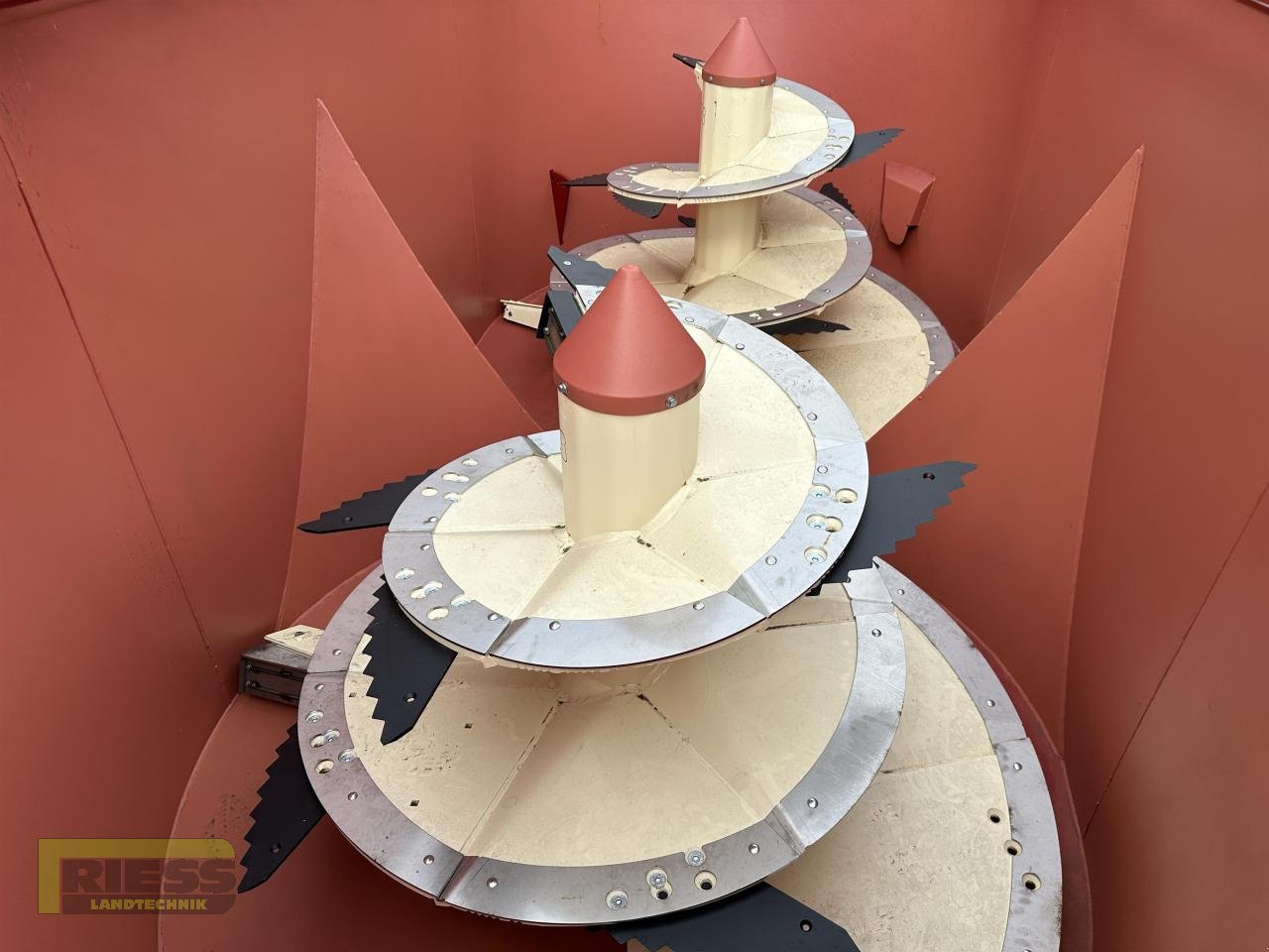 Futtermischwagen του τύπου Strautmann VERTI-MIX 2401 Double, Neumaschine σε Homberg/Ohm - Maulbach (Φωτογραφία 4)