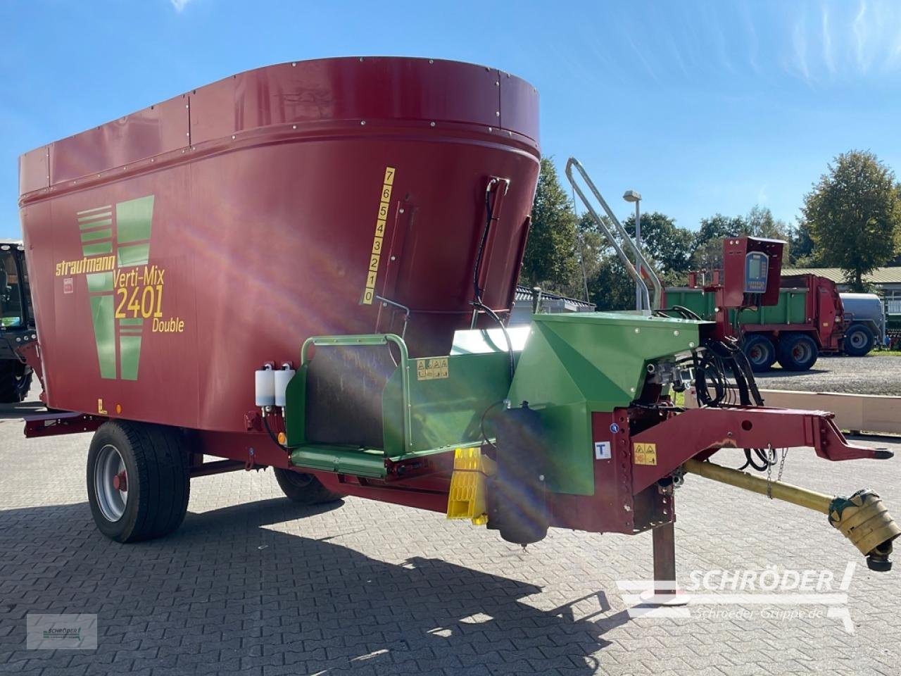 Futtermischwagen des Typs Strautmann VERTI MIX 2401 DOUBLE, Neumaschine in Langförden (Bild 3)