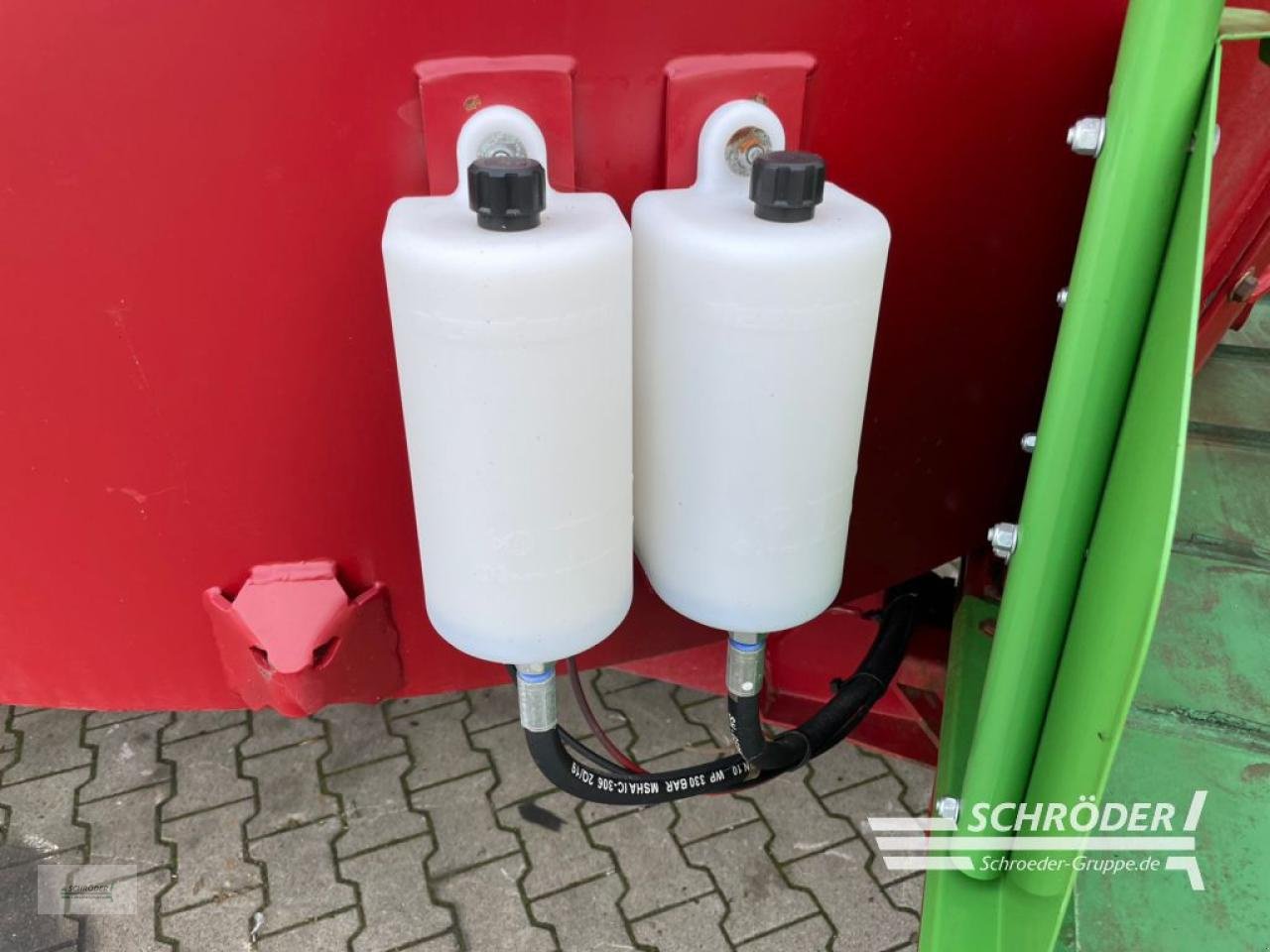 Futtermischwagen of the type Strautmann VERTI MIX 2401 DOUBLE, Gebrauchtmaschine in Norden (Picture 14)