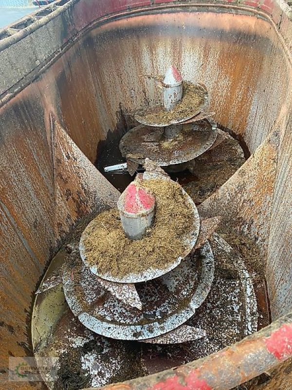 Futtermischwagen типа Strautmann Verti-Mix 2401  Förderband guter Zustand, Gebrauchtmaschine в Rittersdorf (Фотография 7)