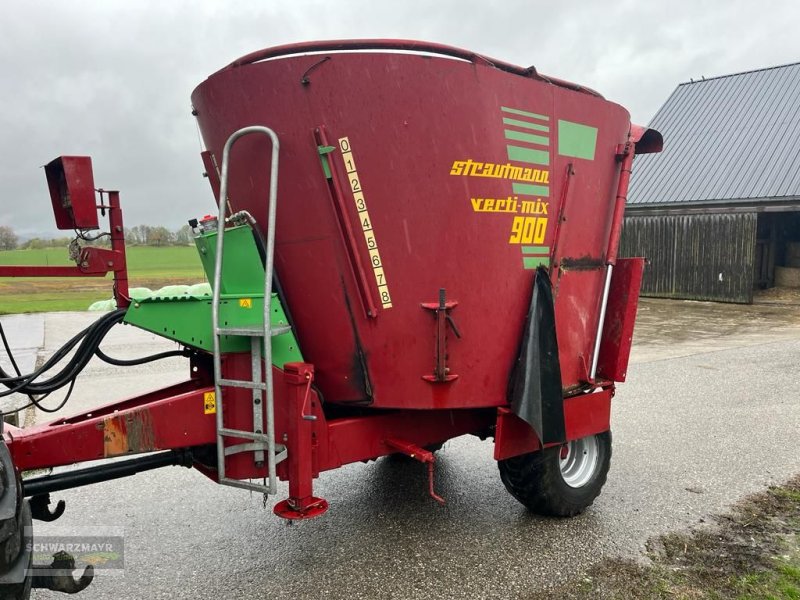 Futtermischwagen des Typs Strautmann Verti Mix 900 mit Strohgebläse, Gebrauchtmaschine in Aurolzmünster (Bild 1)