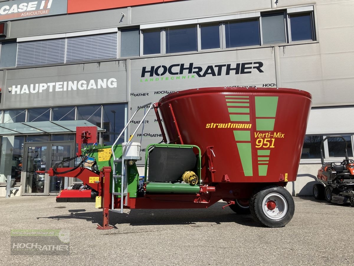 Futtermischwagen des Typs Strautmann Verti-Mix 951, Neumaschine in Kronstorf (Bild 2)
