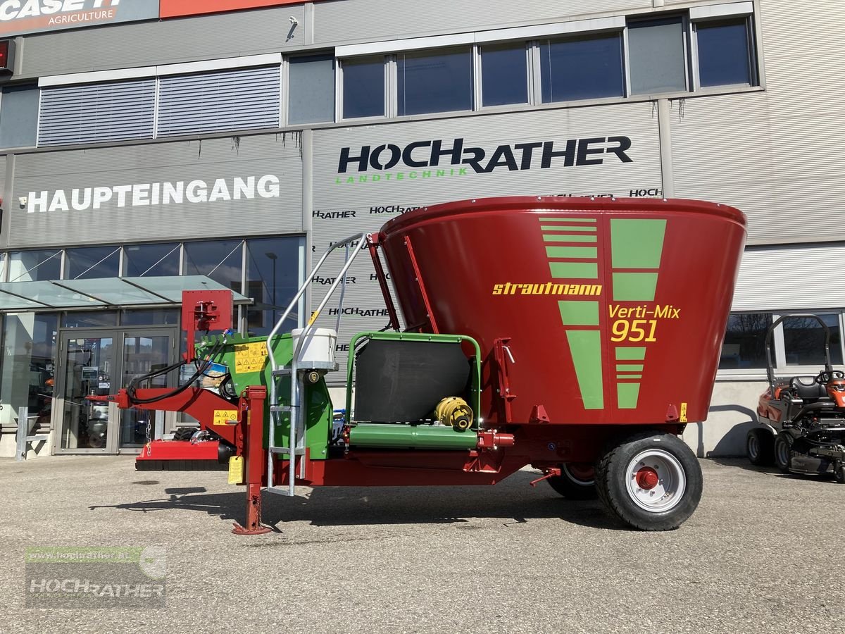 Futtermischwagen des Typs Strautmann Verti-Mix 951, Neumaschine in Kronstorf (Bild 1)