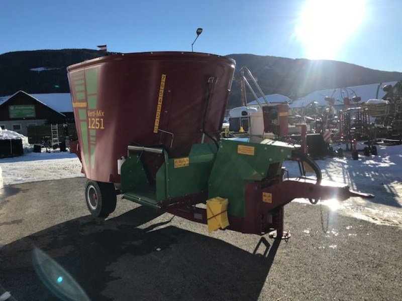 Futtermischwagen a típus Strautmann Vertimix 1251 mit Querförderband vorne, Neumaschine ekkor: Tamsweg (Kép 7)