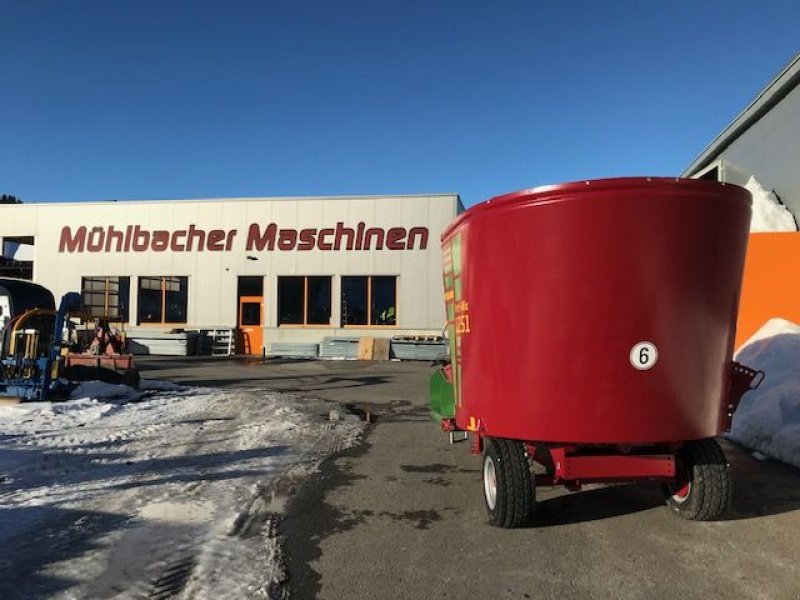 Futtermischwagen a típus Strautmann Vertimix 1251 mit Querförderband vorne, Neumaschine ekkor: Tamsweg (Kép 10)