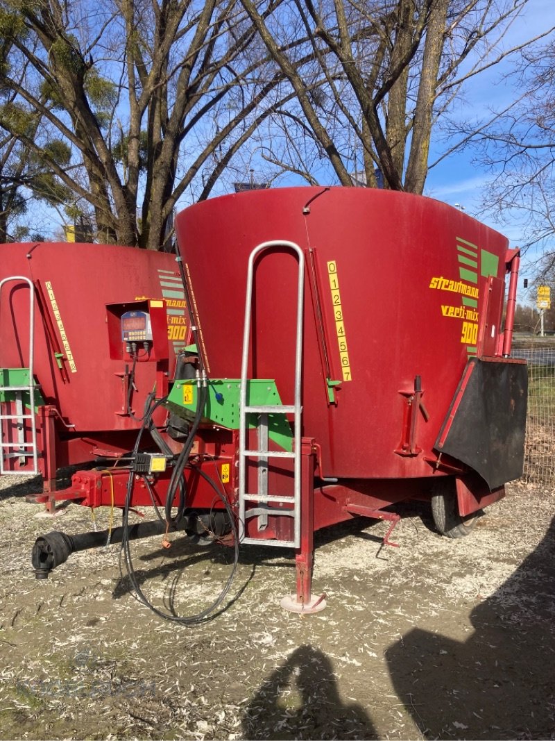 Futtermischwagen typu Strautmann VM 900 C, Gebrauchtmaschine w Ravensburg (Zdjęcie 1)