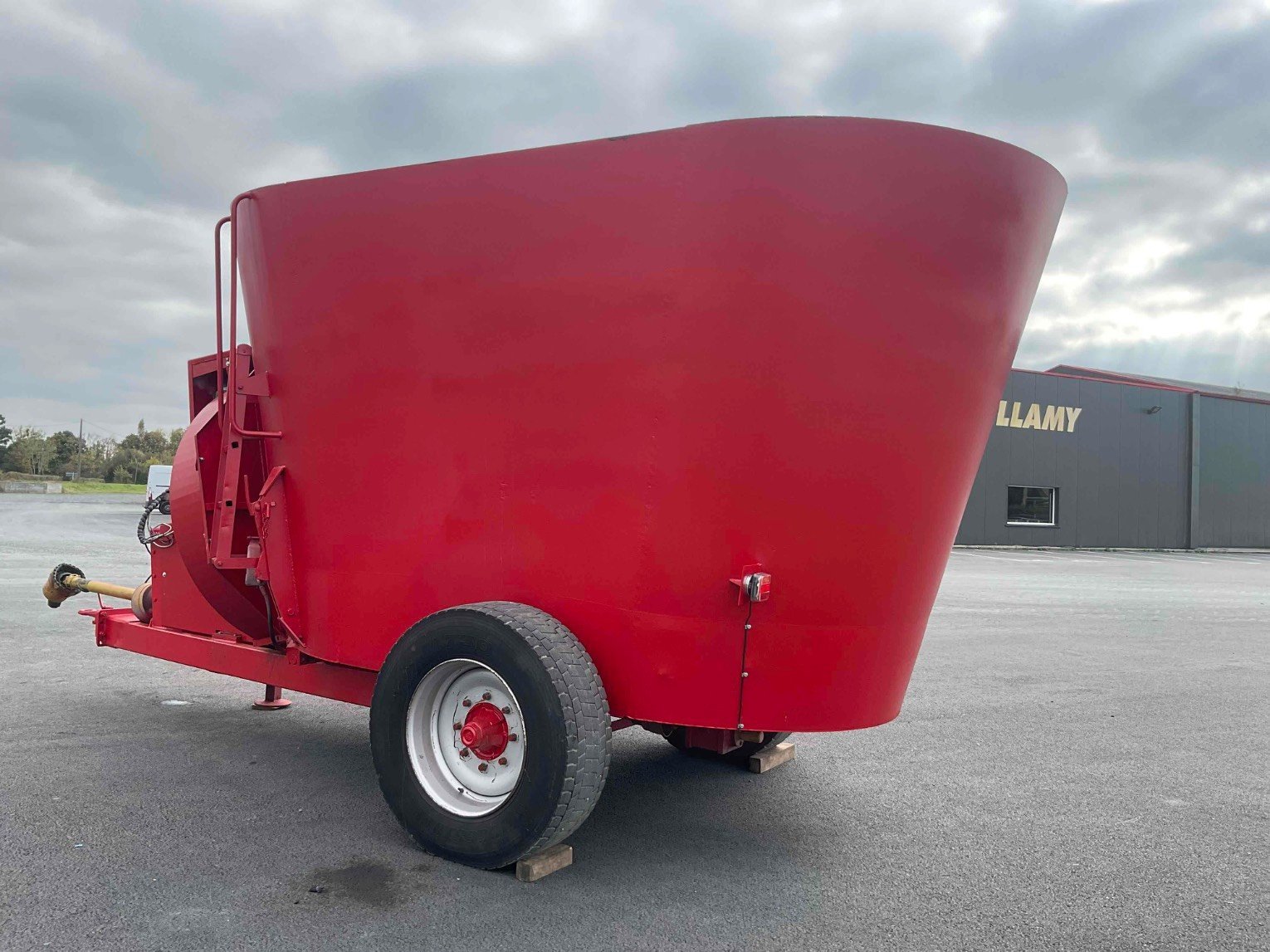 Futtermischwagen a típus Supertino Mélangeuse VM 14 Supertino, Gebrauchtmaschine ekkor: SAINT CLAIR SUR ELLE (Kép 4)