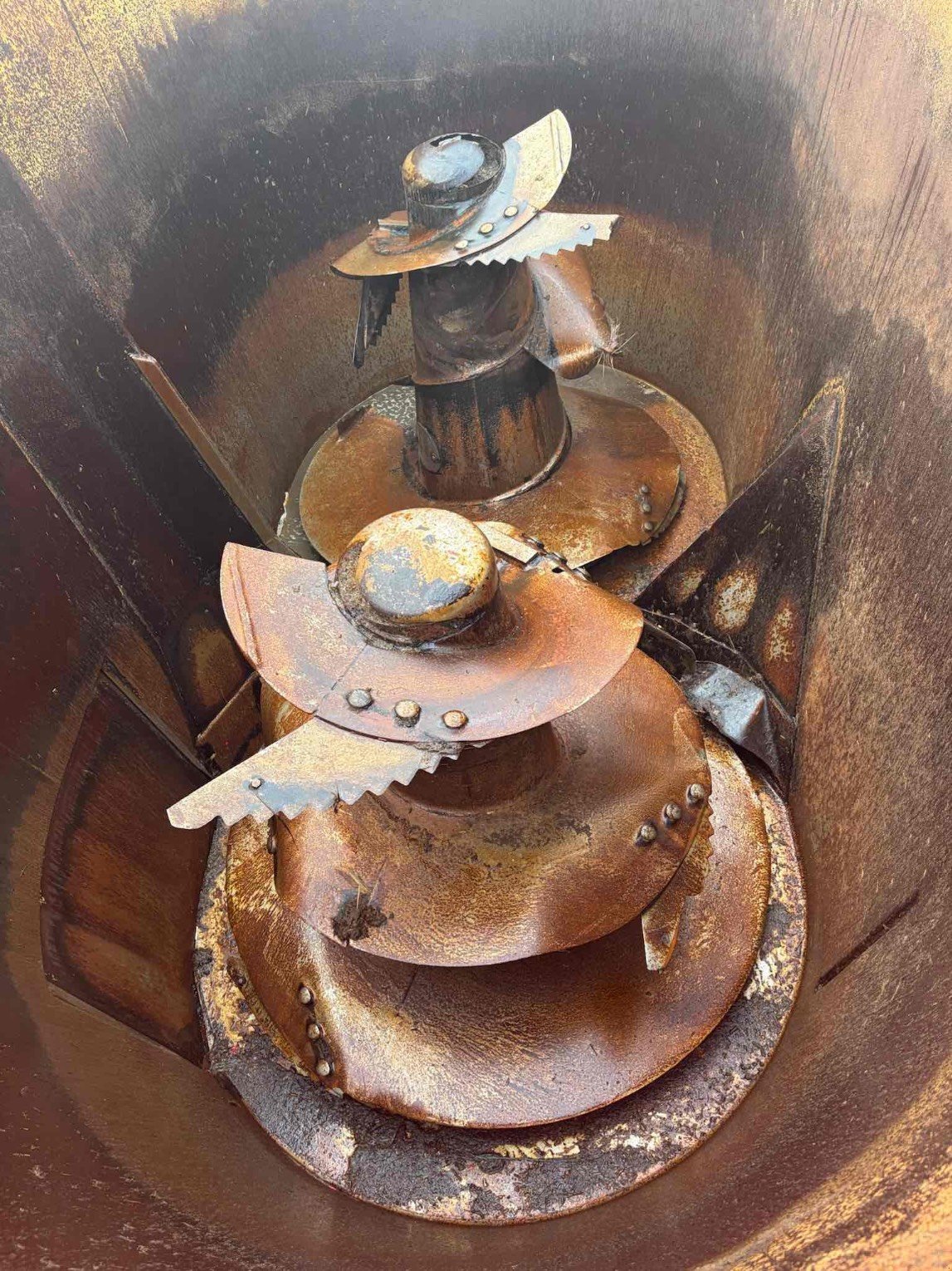 Futtermischwagen tip Supertino Mélangeuse VM 14 Supertino, Gebrauchtmaschine in SAINT CLAIR SUR ELLE (Poză 8)