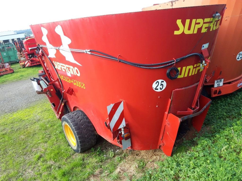 Futtermischwagen Türe ait Supertino VM 2-19, Gebrauchtmaschine içinde BRAS SUR MEUSE (resim 2)