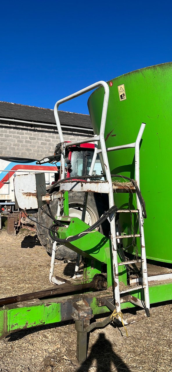 Futtermischwagen des Typs Tatoma MV-12, Gebrauchtmaschine in SOUSCEYRAC (Bild 11)