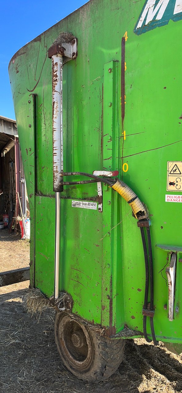 Futtermischwagen des Typs Tatoma MV-12, Gebrauchtmaschine in SOUSCEYRAC (Bild 9)