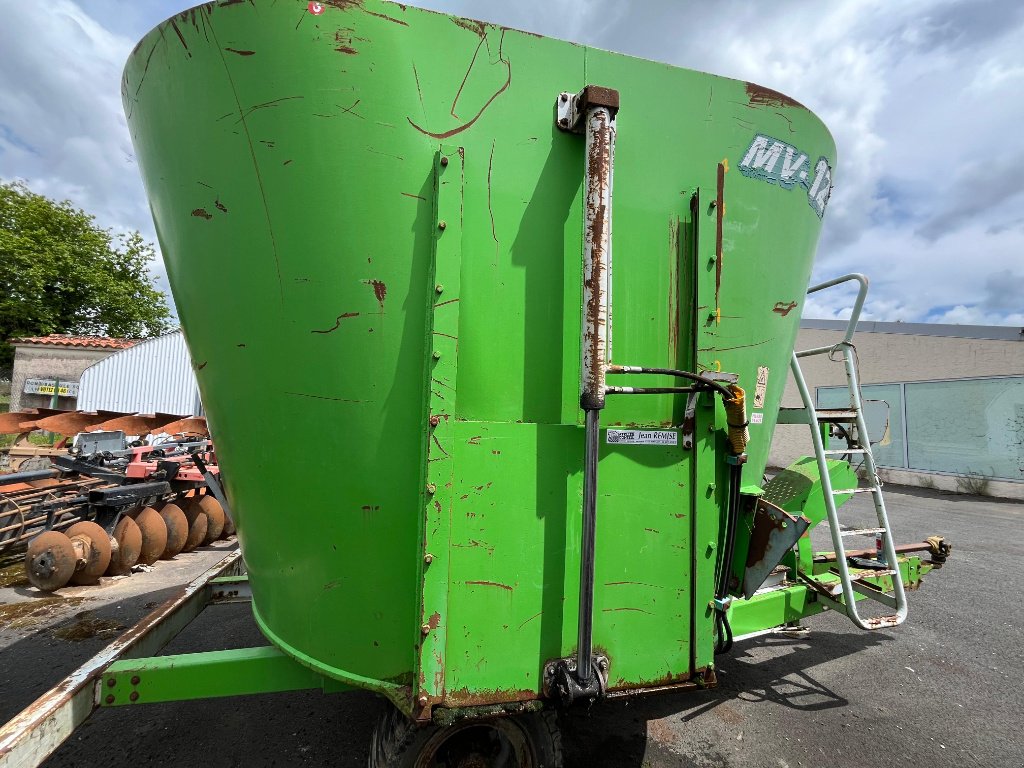 Futtermischwagen des Typs Tatoma MV-12, Gebrauchtmaschine in SOUSCEYRAC (Bild 3)