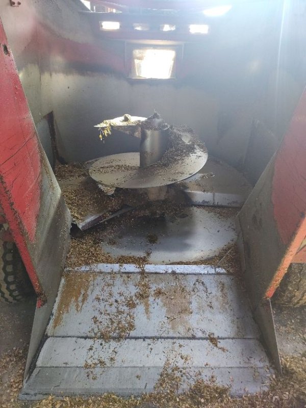 Futtermischwagen typu Trioliet GIGANT 900, Gebrauchtmaschine v ST MARTIN EN HAUT (Obrázek 3)