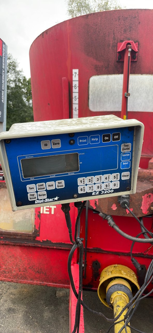 Futtermischwagen del tipo Trioliet Solomix 1-1000, Gebrauchtmaschine In SOUSCEYRAC (Immagine 10)