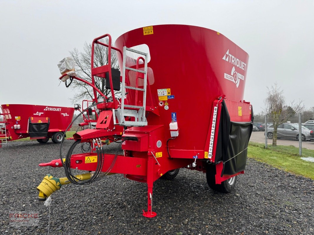 Futtermischwagen of the type Trioliet Solomix 1-1200 ZK, Neumaschine in Bockel - Gyhum (Picture 6)