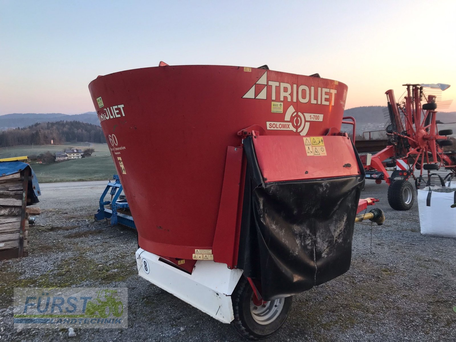 Futtermischwagen типа Trioliet Solomix 1-700, Gebrauchtmaschine в Perlesreut (Фотография 3)