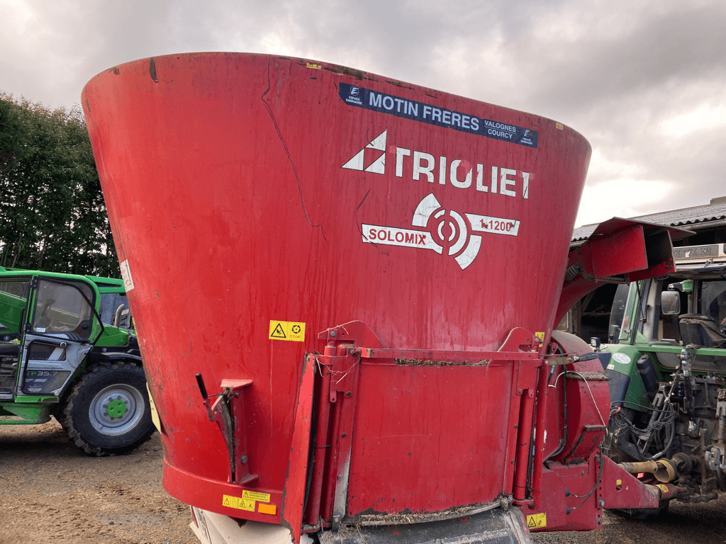 Futtermischwagen des Typs Trioliet SOLOMIX I 1200 VLH, Gebrauchtmaschine in ISIGNY-LE-BUAT (Bild 3)