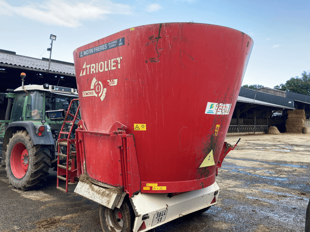 Futtermischwagen des Typs Trioliet SOLOMIX I 1200 VLH, Gebrauchtmaschine in ISIGNY-LE-BUAT (Bild 4)