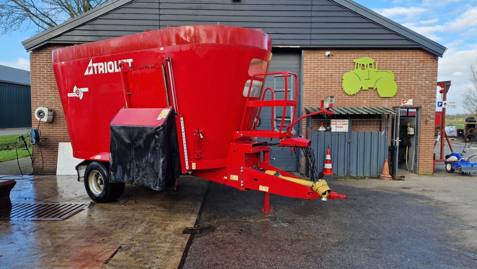 Futtermischwagen of the type Trioliet Solomix ZK 2-2000 / 2400, Gebrauchtmaschine in Maartensdijk (Picture 1)