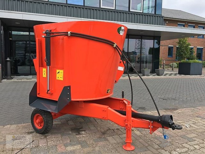 Futtermischwagen del tipo Vemac Futtermischwagen Futterwagen Boxer FM200S Anhänger Futter NEU, Neumaschine In Sülzetal OT Osterweddingen (Immagine 2)