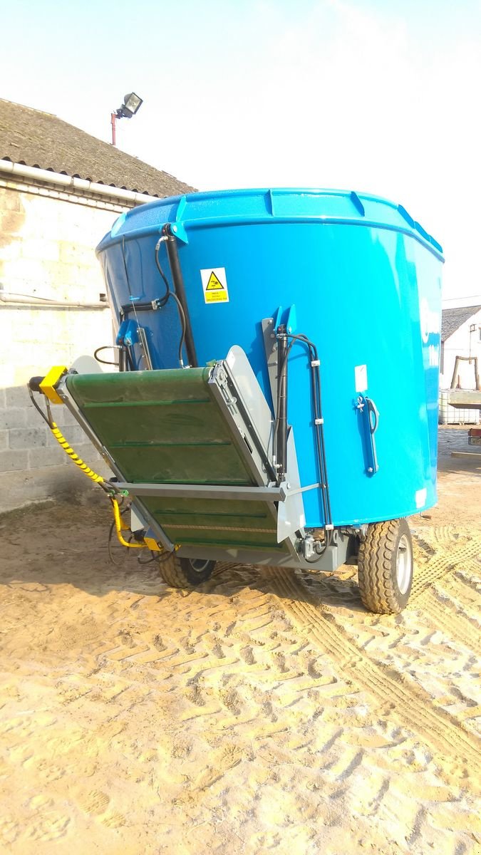 Futtermischwagen a típus zamet Futtermischwagen / feed mixer, Gebrauchtmaschine ekkor: Michałowo (Kép 4)