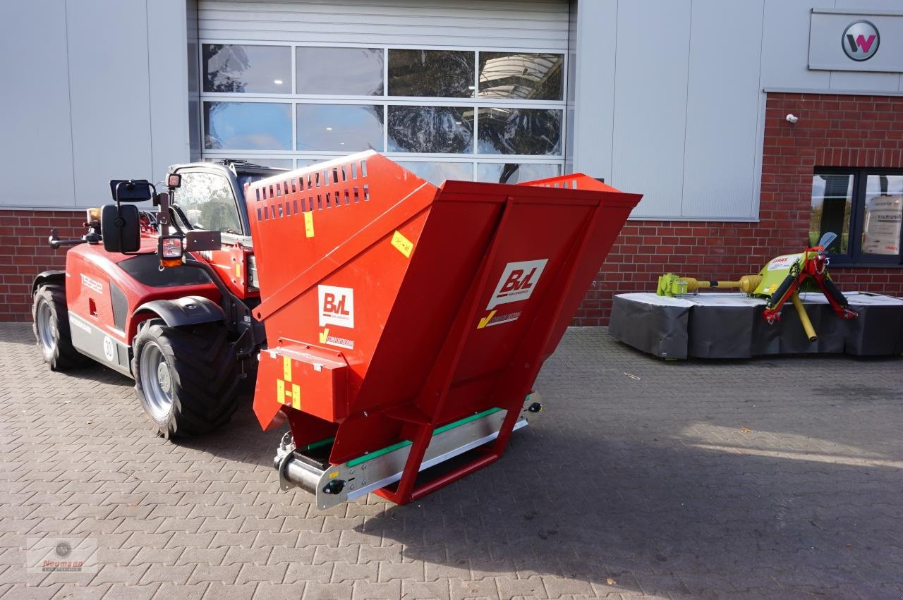 Futterverteilwagen des Typs BVL V-COMFORT Bedding 1700, Neumaschine in Barßel (Bild 1)