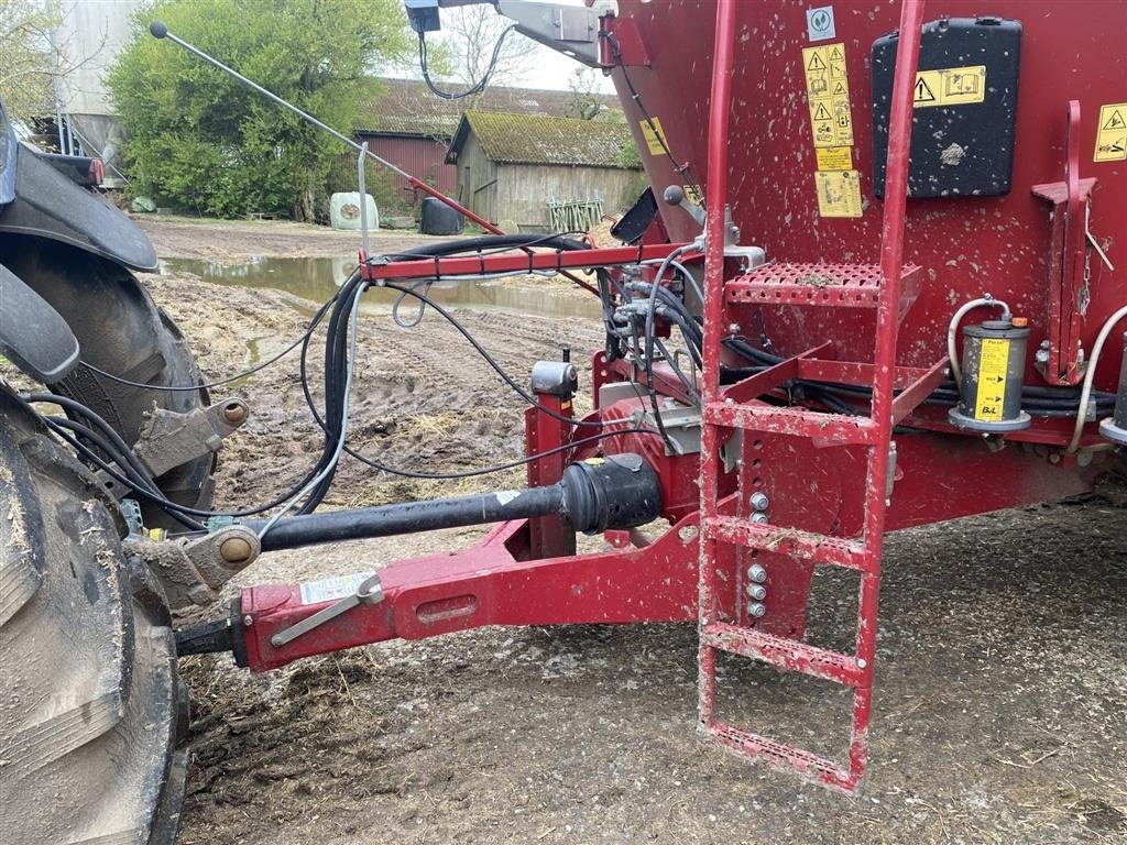 Futterverteilwagen typu BVL V-Mix 20-2S vognen er stadig i brug. kommer fra ophørs brug., Gebrauchtmaschine v øster ulslev (Obrázek 7)