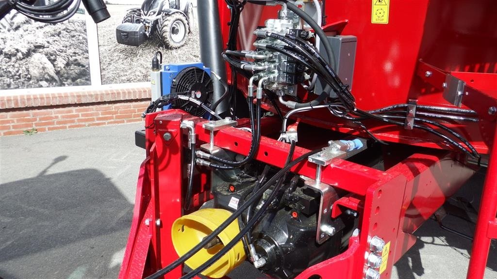 Futterverteilwagen of the type BVL V-Mix 40-3S, Gebrauchtmaschine in Hobro (Picture 5)
