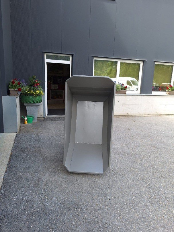 Futterverteilwagen des Typs Honda HP 500, Neumaschine in Susten (Bild 5)