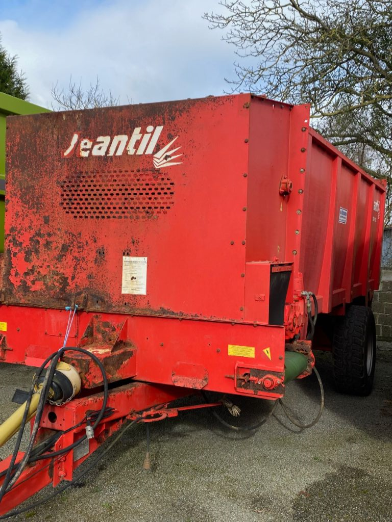 Futterverteilwagen του τύπου Jeantil DM12, Gebrauchtmaschine σε Dol-de-Bretagne (Φωτογραφία 1)