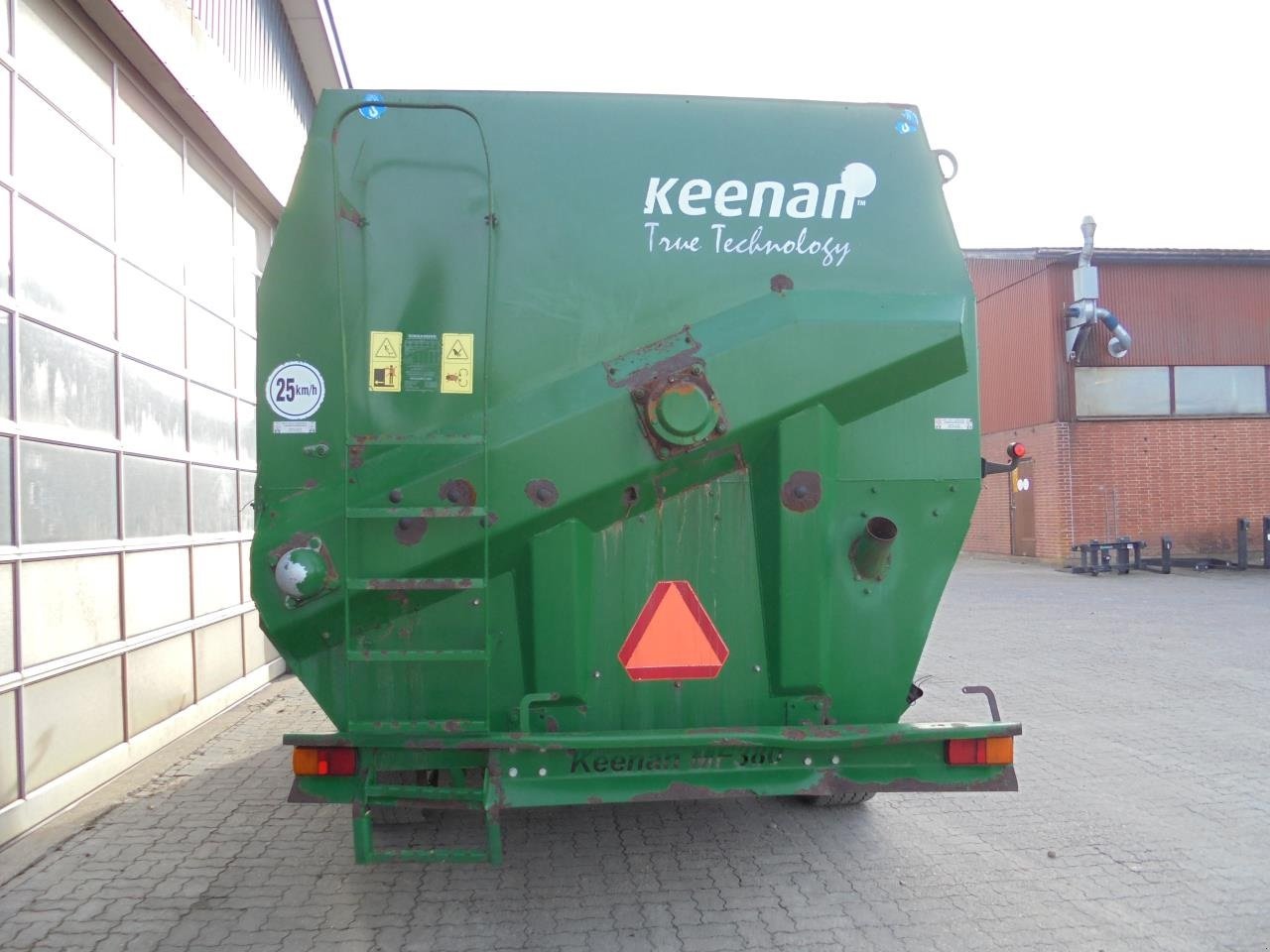 Futterverteilwagen of the type Keenan MF380, Gebrauchtmaschine in Ribe (Picture 4)