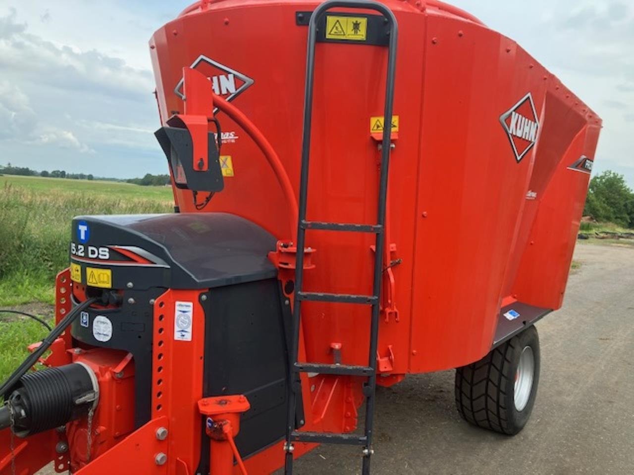 Futterverteilwagen del tipo Kuhn Profile 15.2 DS mixervogn, Gebrauchtmaschine In Brønderslev (Immagine 12)