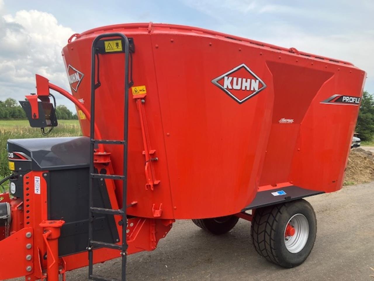 Futterverteilwagen del tipo Kuhn Profile 15.2 DS mixervogn, Gebrauchtmaschine In Brønderslev (Immagine 10)