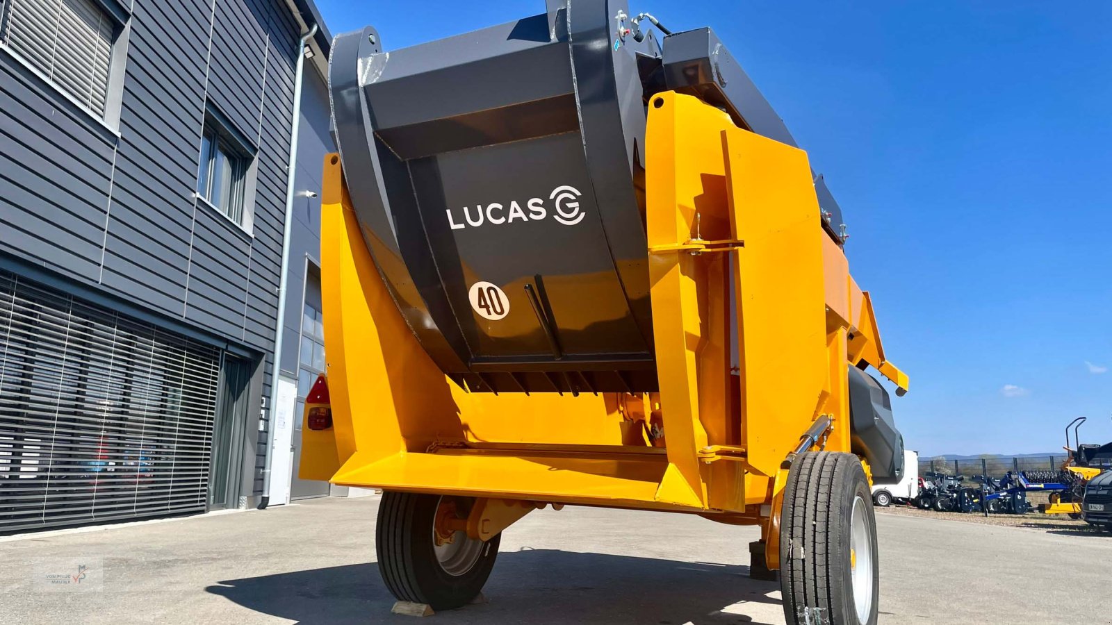 Futterverteilwagen des Typs Lucas Castor 60 G, Neumaschine in Mahlberg-Orschweier (Bild 5)