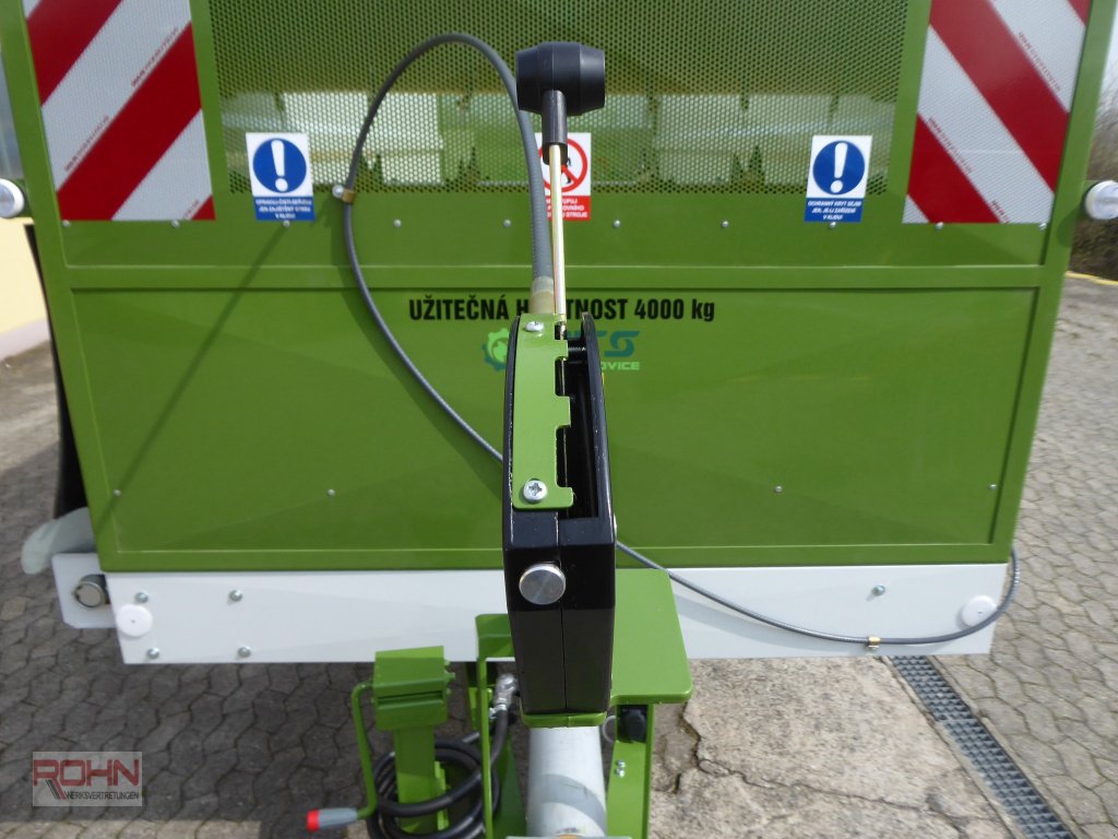 Futterverteilwagen des Typs Rohn Futterprofi Maxi, Neumaschine in Insingen (Bild 5)
