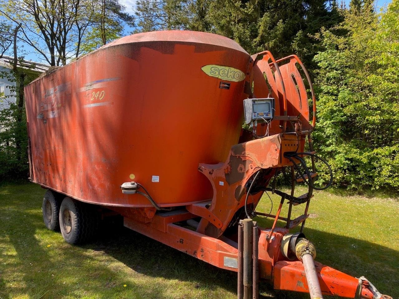Futterverteilwagen des Typs Seko SEKO 240 VERTIKAL, Gebrauchtmaschine in Tim (Bild 1)