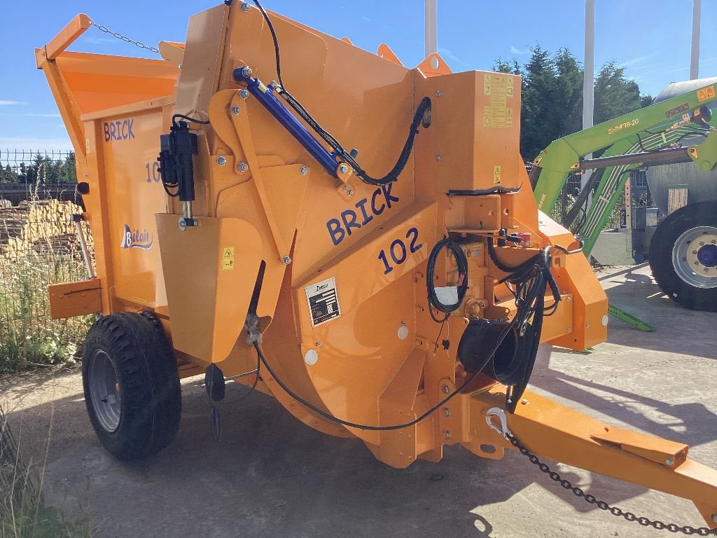 Futterverteilwagen typu Sonstige brick 102, Gebrauchtmaschine v AUMONT AUBRAC (Obrázek 1)