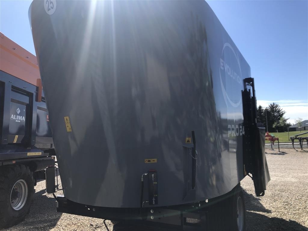 Futterverteilwagen του τύπου Sonstige EVO 24 Pro, Gebrauchtmaschine σε Farsø (Φωτογραφία 4)