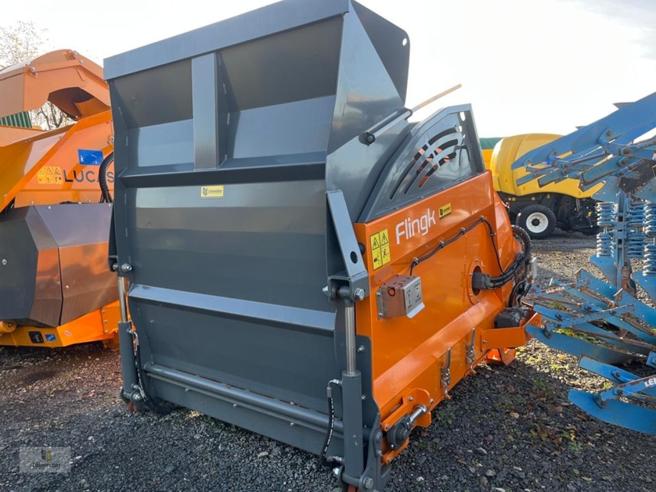 Futterverteilwagen del tipo Sonstige Flingk SH 2500R Strohgebläse mit Drehturm, Neumaschine In Neuhof - Dorfborn (Immagine 2)