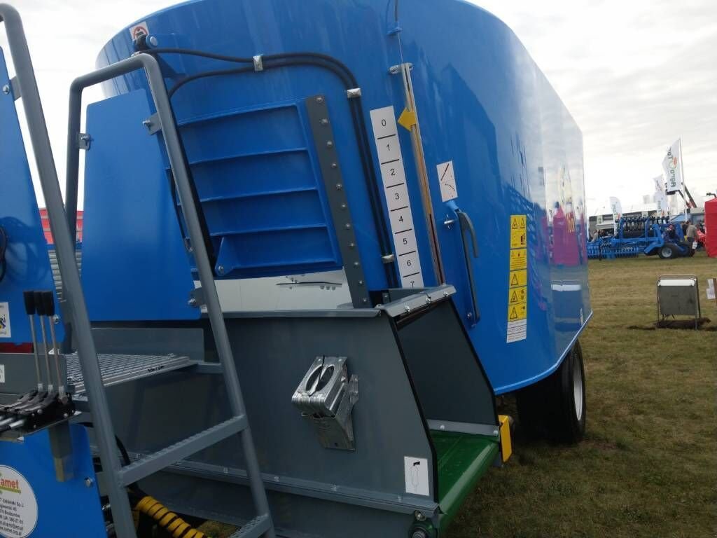 Futterverteilwagen typu Sonstige Futtermischwagen / feed mixer, Neumaschine v Michałowo (Obrázek 8)