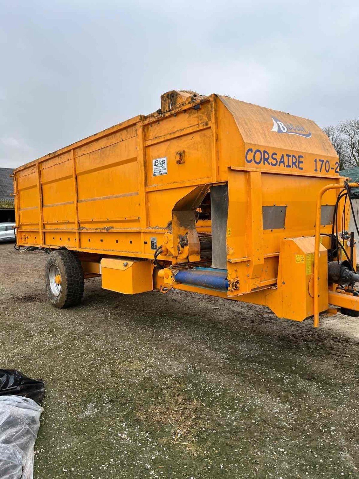 Futterverteilwagen za tip Sonstige Remorque distributrice CORSAIRE1702 . Belair, Gebrauchtmaschine u SAINT CLAIR SUR ELLE (Slika 4)