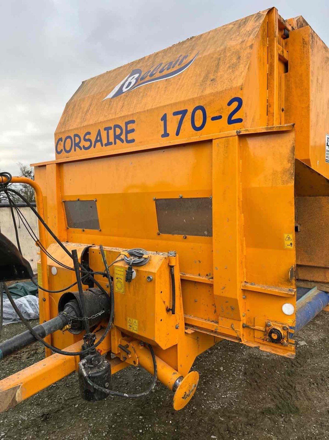 Futterverteilwagen du type Sonstige Remorque distributrice CORSAIRE1702 . Belair, Gebrauchtmaschine en SAINT CLAIR SUR ELLE (Photo 5)