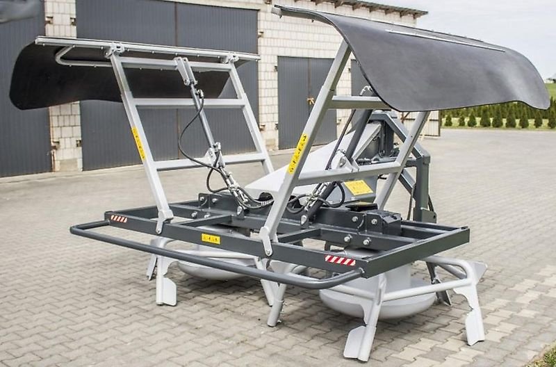 Futterverteilwagen des Typs Sonstige Silageverteiler Breitverteiler Siloverteiler Futterverteiler, Gebrauchtmaschine in Schmallenberg (Bild 1)